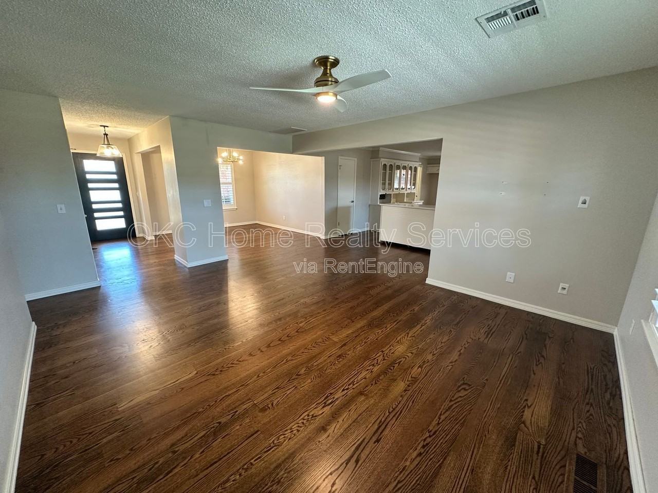 12 Sw 100th St - Photo 5 of 23