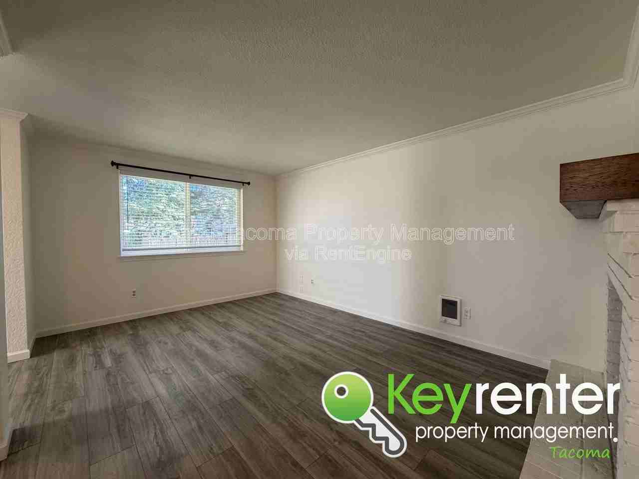 319 10th Ave Se #A - Photo 2 of 16