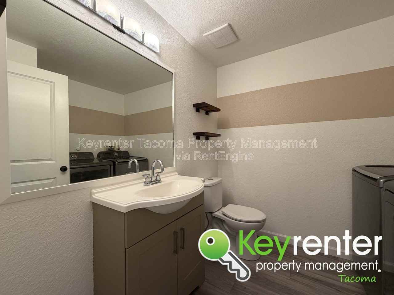 319 10th Ave Se #A - Photo 6 of 16