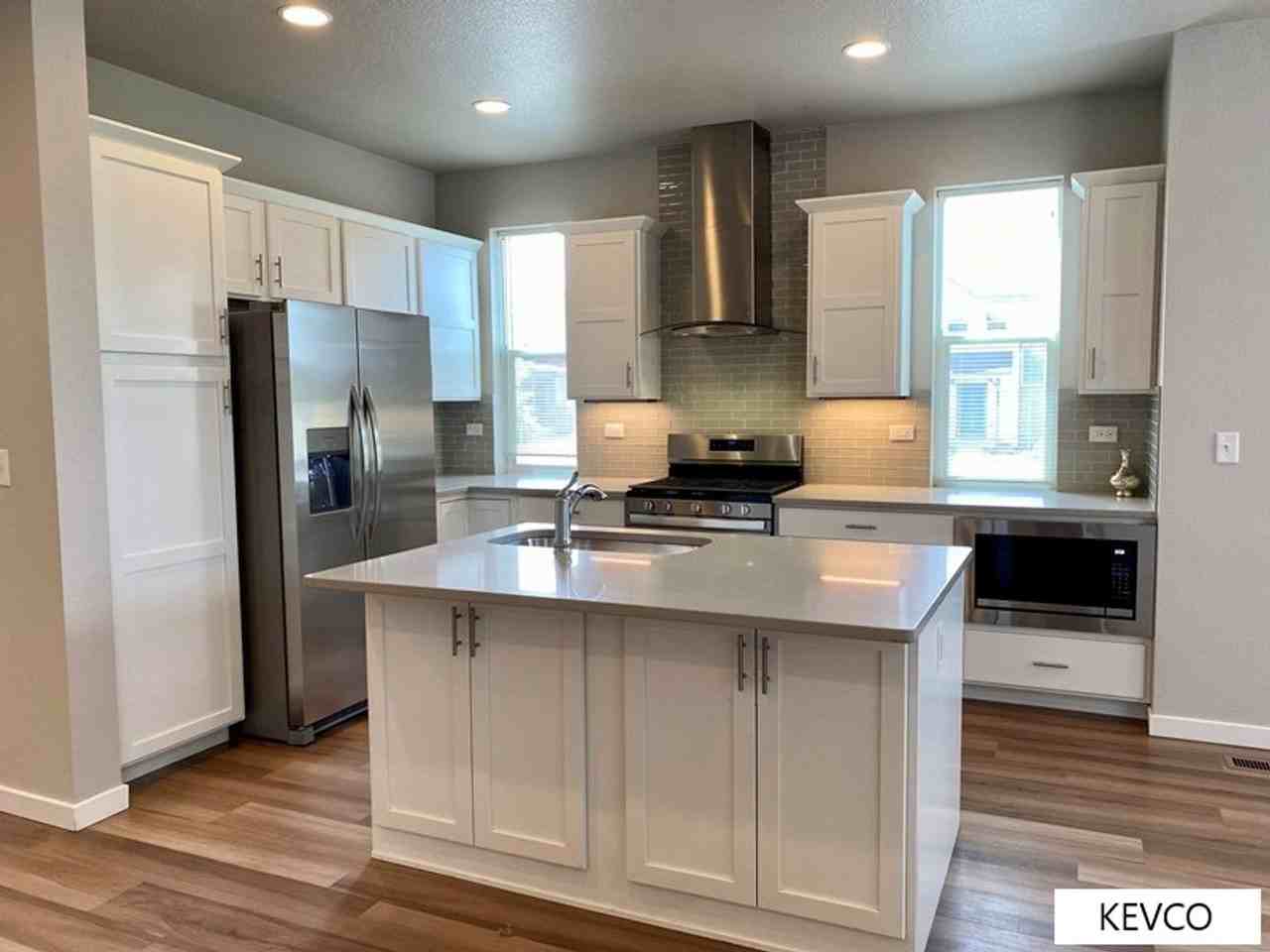 2950 Sykes Dr - Photo 5 of 29
