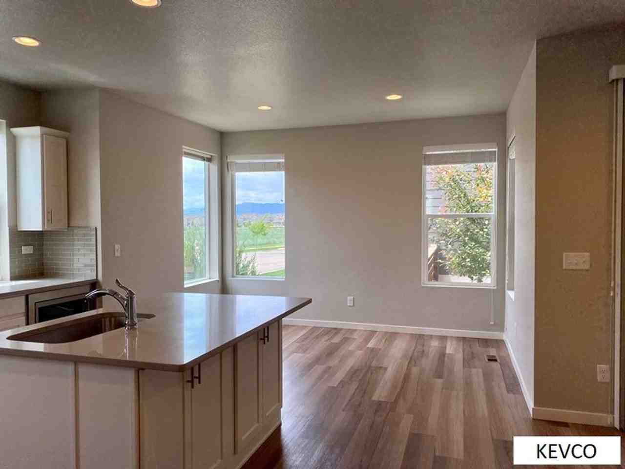 2950 Sykes Dr - Photo 7 of 29