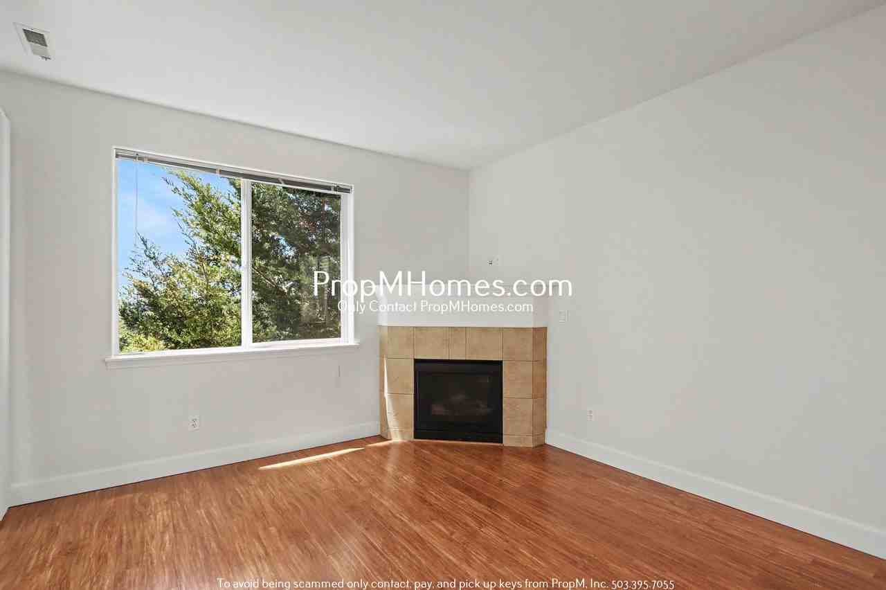 13660 Sw Wrightwood Ct - Photo 4 of 35