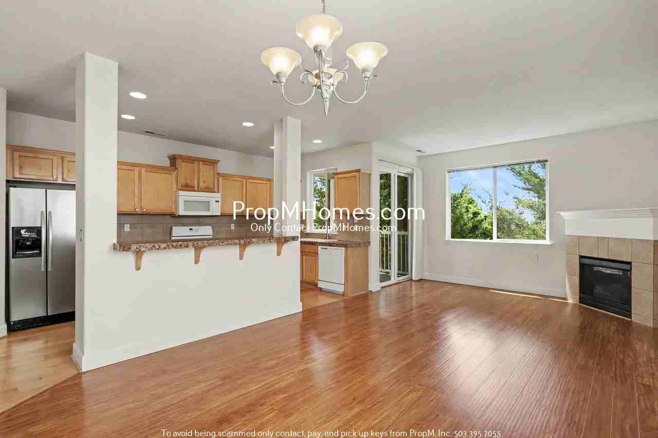 13660 Sw Wrightwood Ct - Photo 5 of 35