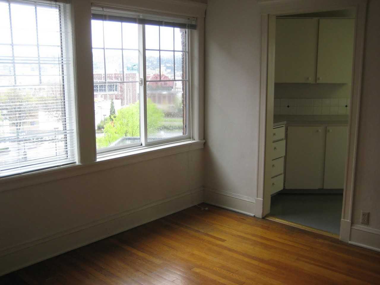 Paramount Apartments - Photo 3 of 21