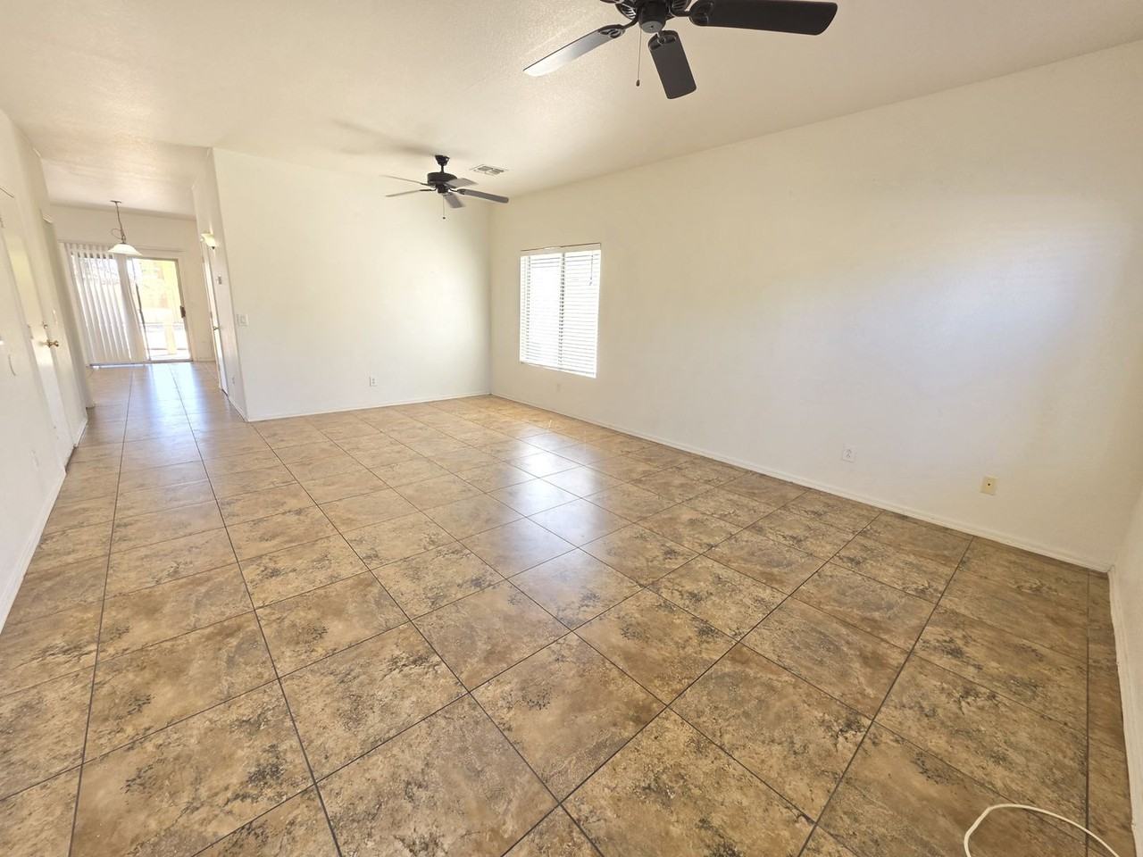 30469 N Plantation Dr - Photo 4 of 44