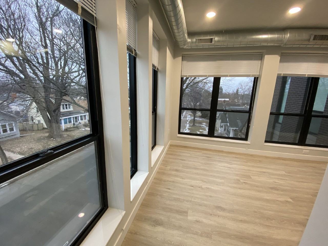 3325 E 52nd St #203 - Photo 3 of 21