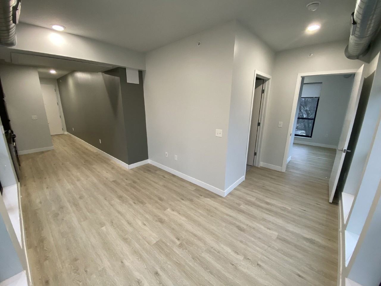3325 E 52nd St #203 - Photo 6 of 21
