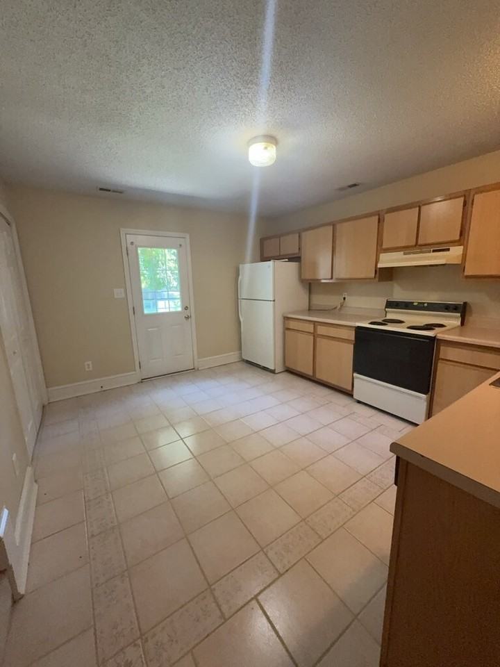 1121 Pueblo Drive - 1121 Pueblo Drive - Photo 3 of 13