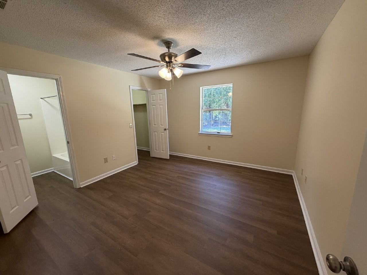 150 Ne Jamey Ln - Photo 6 of 14