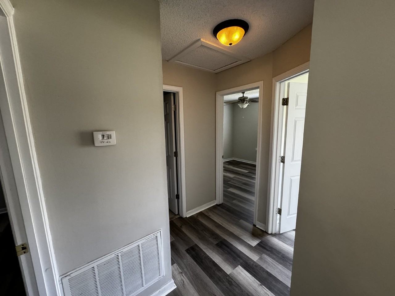 451 Sabreena Cir - Photo 5 of 13