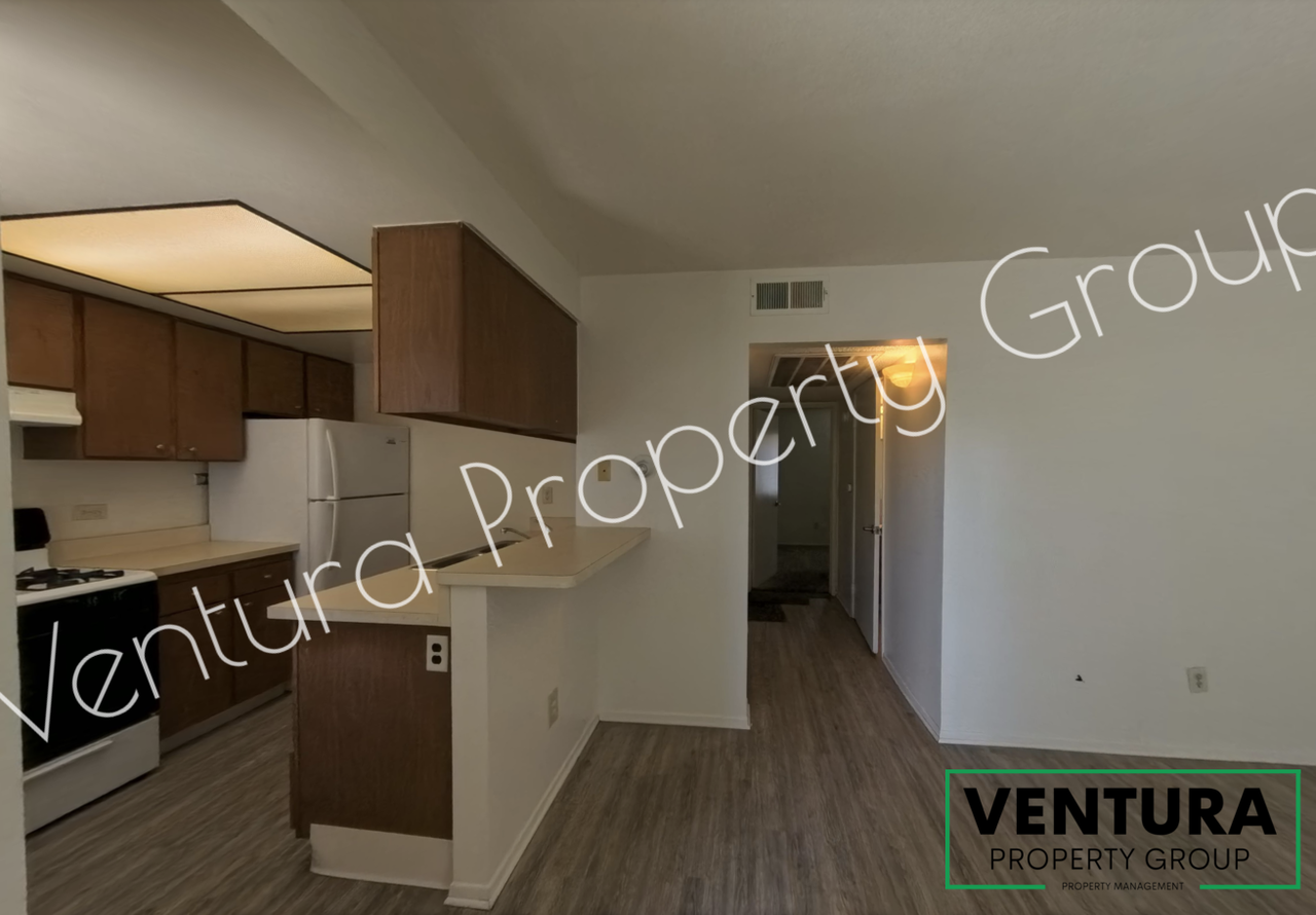 234 S Steckel Dr Apt 2 - Photo 3 of 11