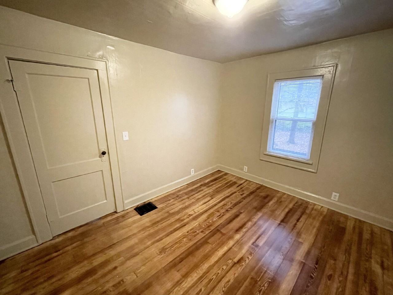 7015 Wadsworth Way - Photo 4 of 8