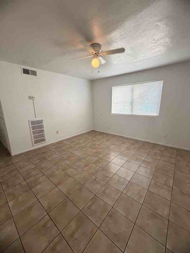 1316 E California Ave #A - Photo 2 of 12