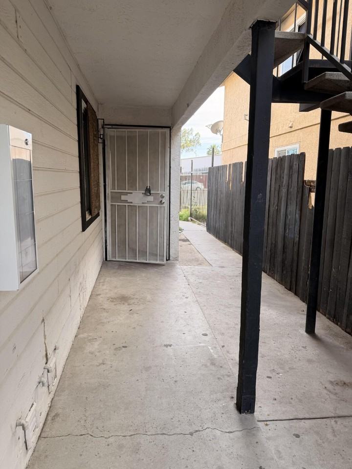 1316 E California Ave #A - Photo 6 of 12