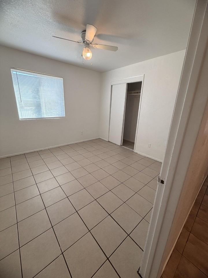 1316 E California Ave #A - Photo 7 of 12