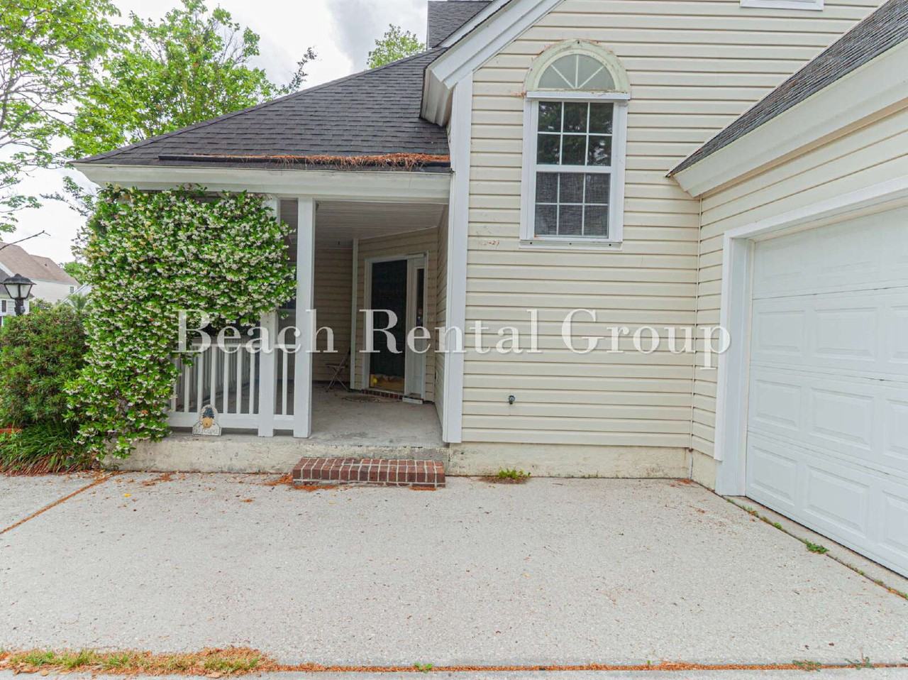 1813 Windmere Way - Photo 2 of 32