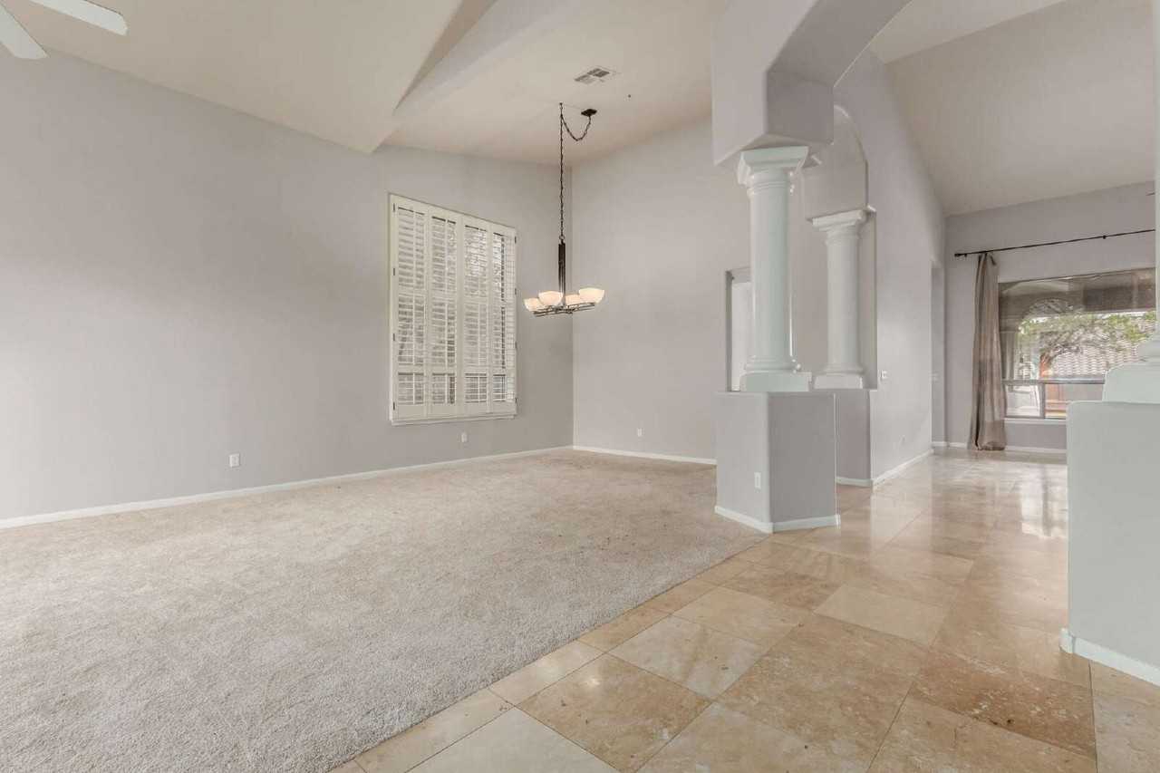 12591 E Paradise Dr - Photo 4 of 41