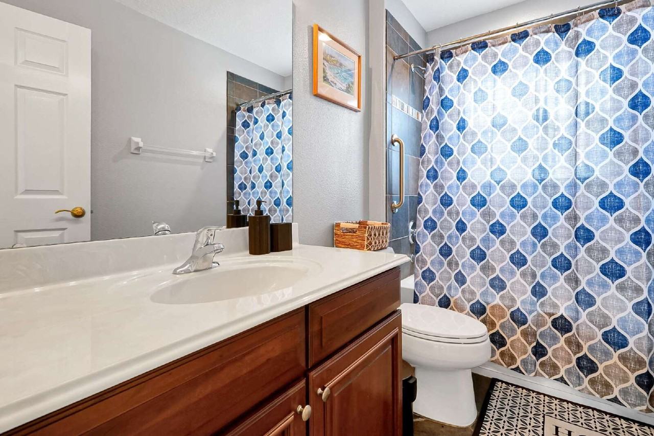 2803 Boating Blvd - Photo 4 of 50