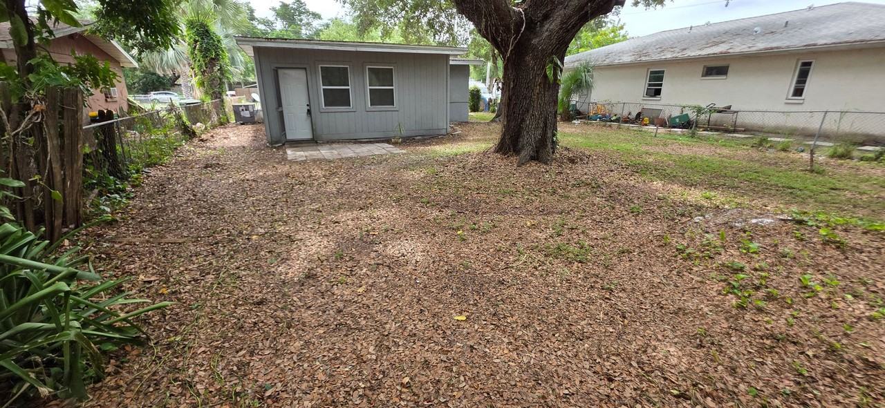 2425 Dixie Ave - Photo 3 of 29