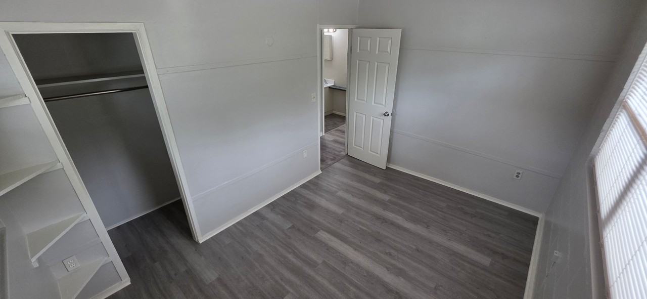 2425 Dixie Ave - Photo 5 of 29