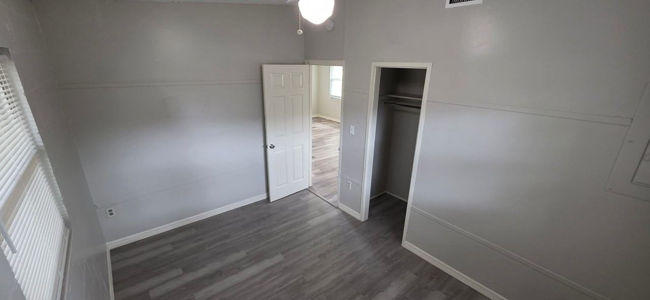 2425 Dixie Ave - Photo 6 of 29