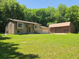 E11975 E Robin Rd - Photo 1 of 1
