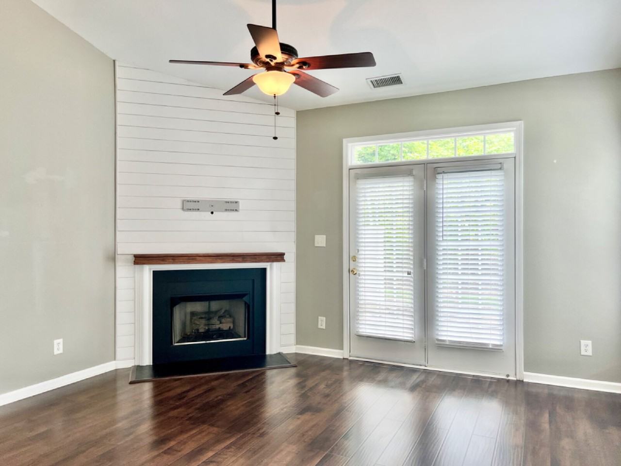 119 Ross Moore Ave - Photo 7 of 22