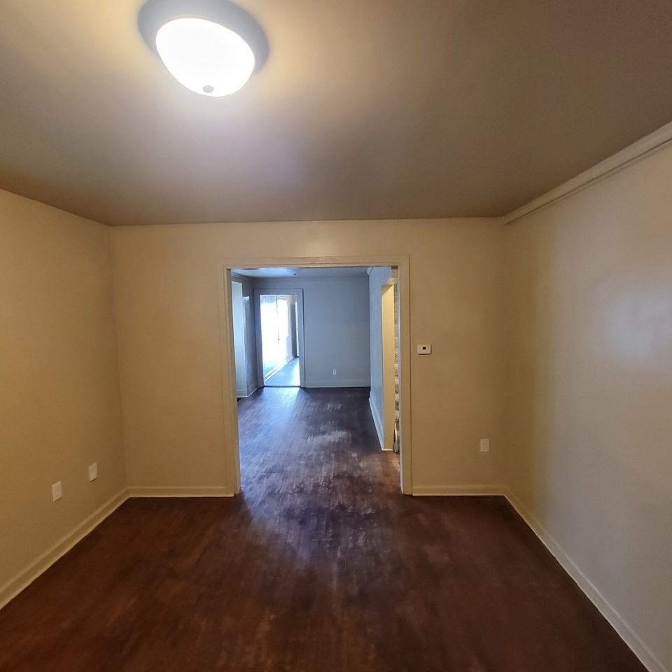 3630 W Michigan St - Photo 4 of 7