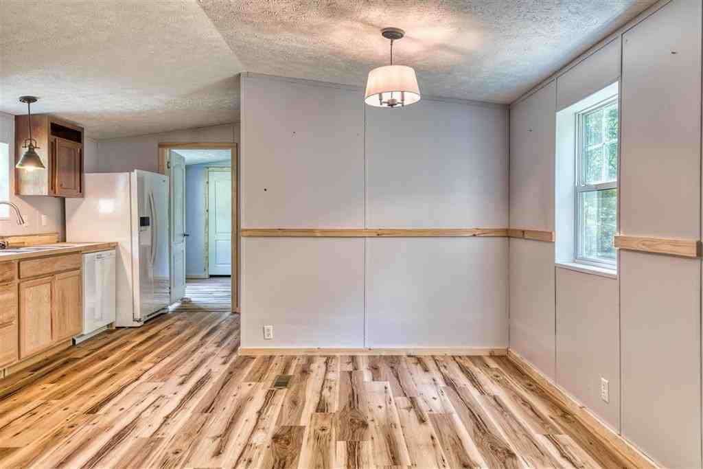 71 Baldwin Cir - Photo 4 of 15