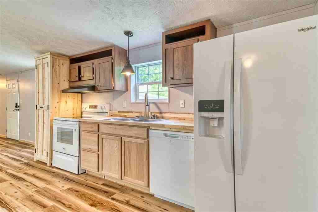 71 Baldwin Cir - Photo 6 of 15