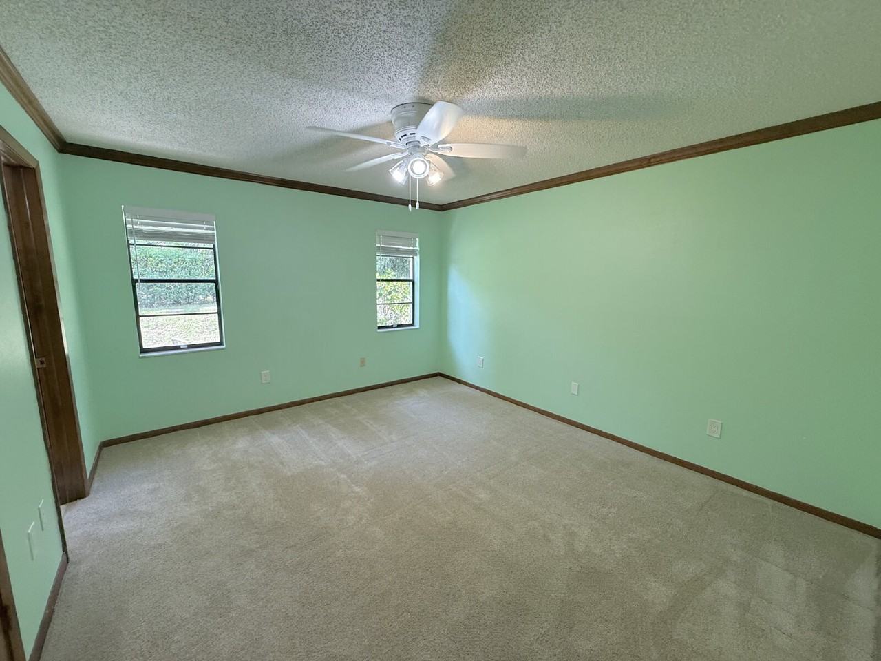 6203 Emerson Dr - Photo 4 of 8