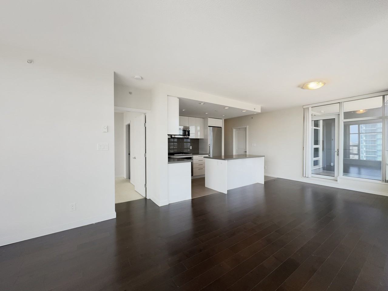 4880 Bennett Street - Photo 7 of 19