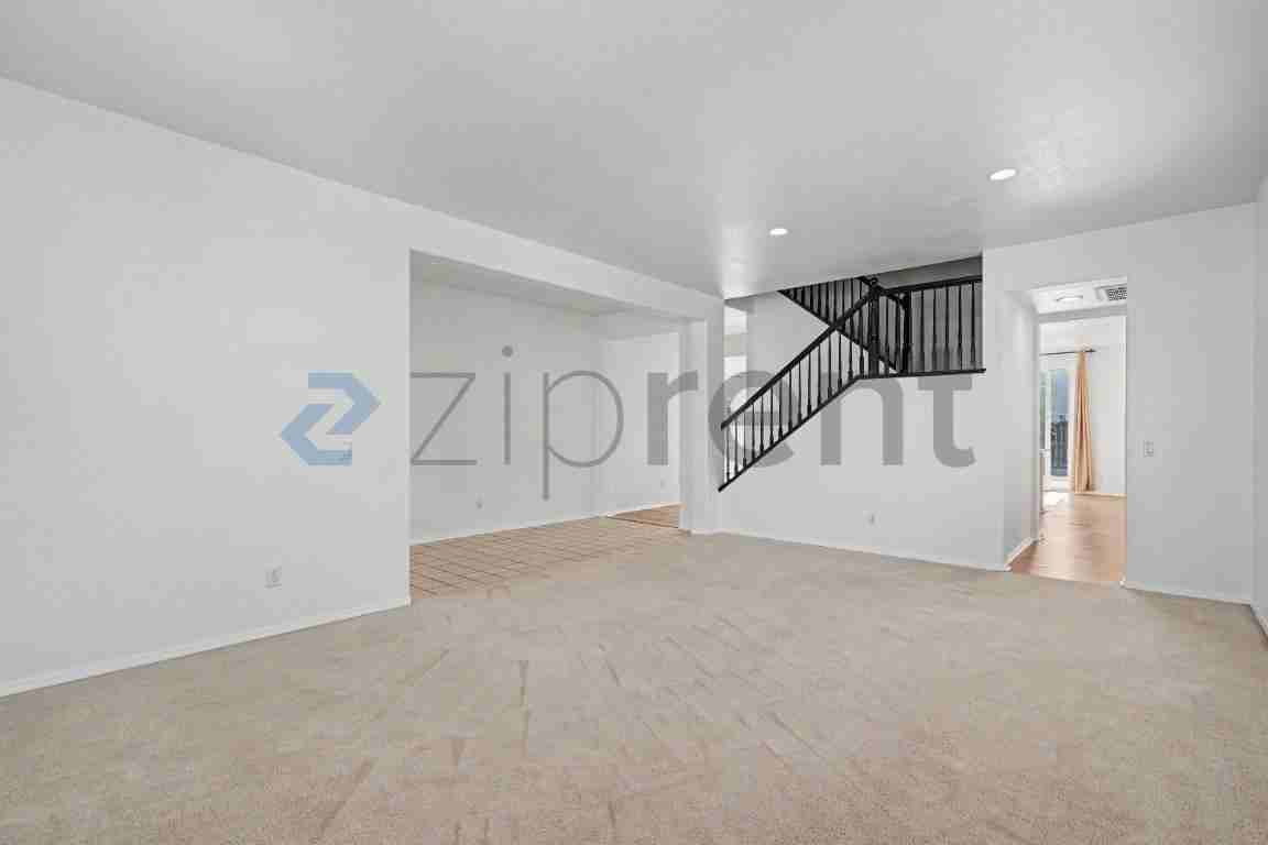 1854 Bankstown Way - Photo 6 of 42