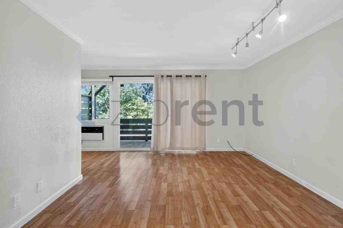 355 Masters Ct #1 - Photo 6 of 20
