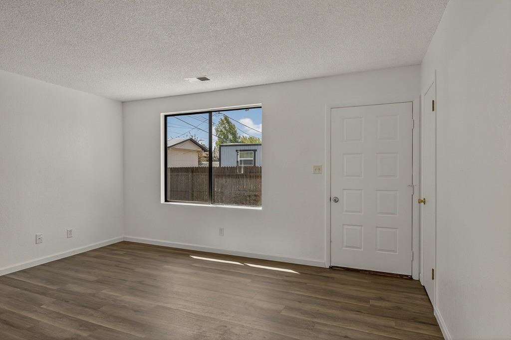 2924 N Rose St #B - Photo 5 of 15