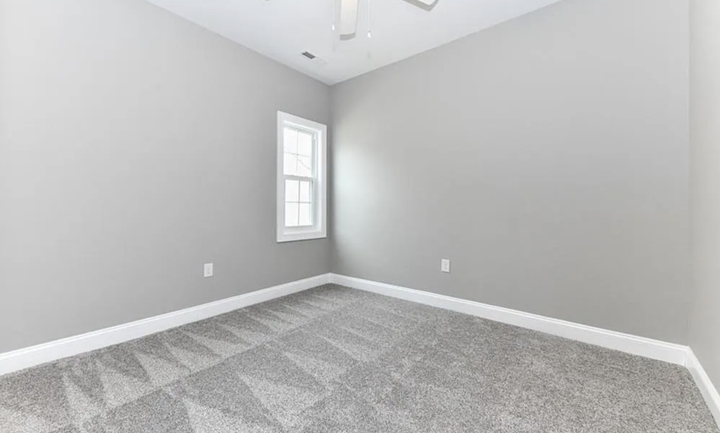 201 Huffman St - Photo 5 of 15