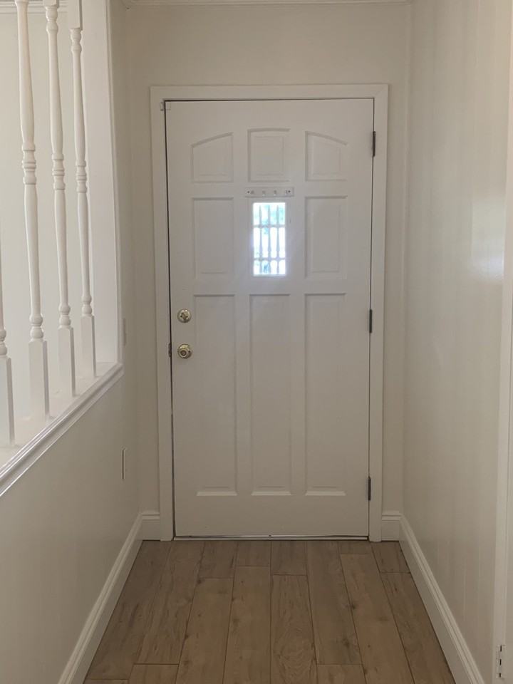 471 E Ten Mile Rd - Photo 3 of 9