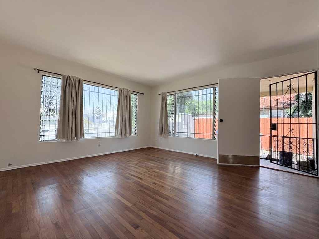 2627 Madison Ave - Photo 2 of 16
