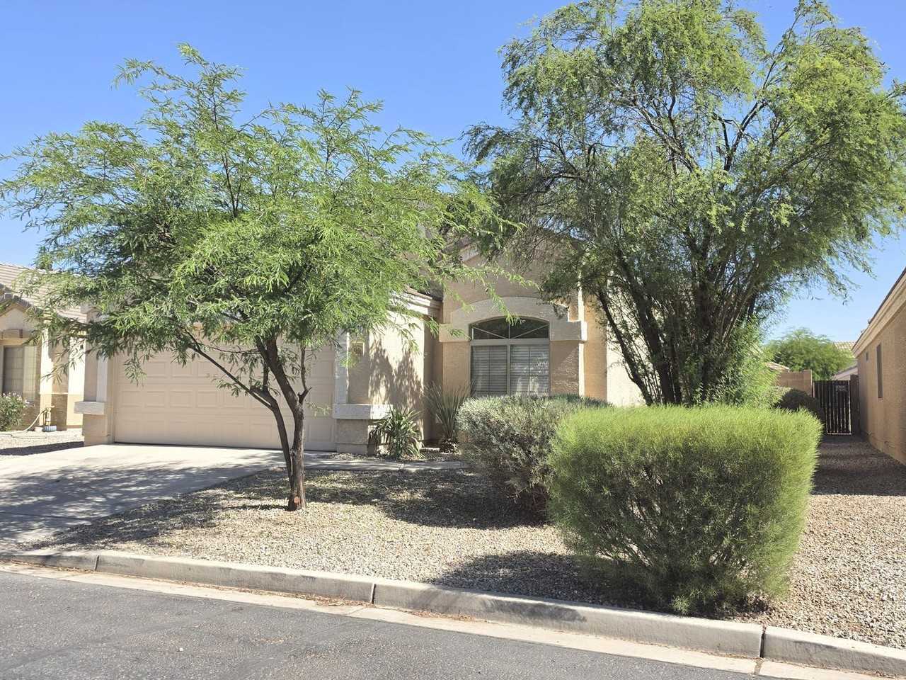 6656 E Flynn Ave - Photo 2 of 17