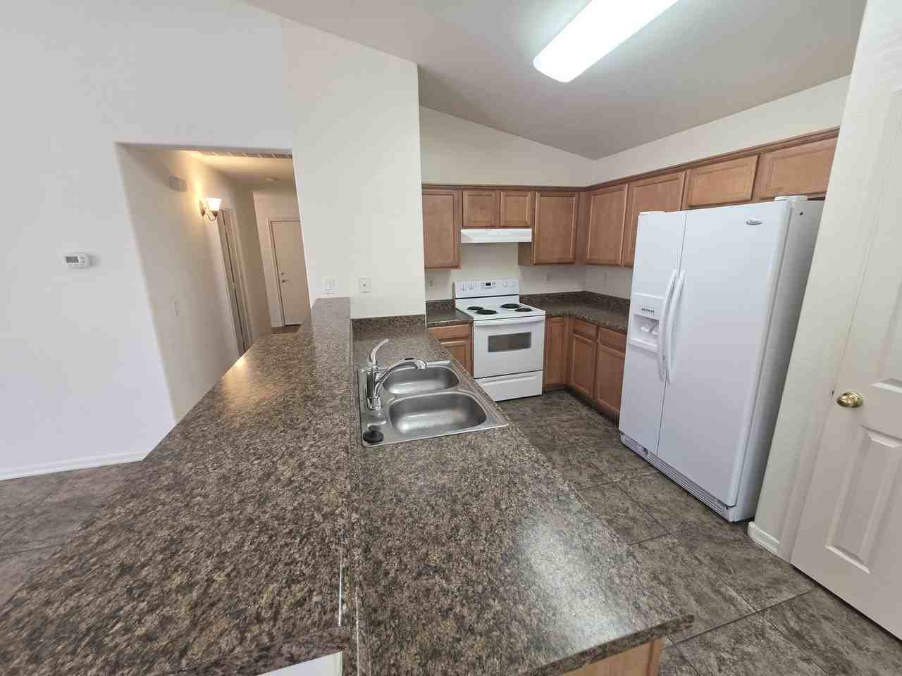 6656 E Flynn Ave - Photo 6 of 17