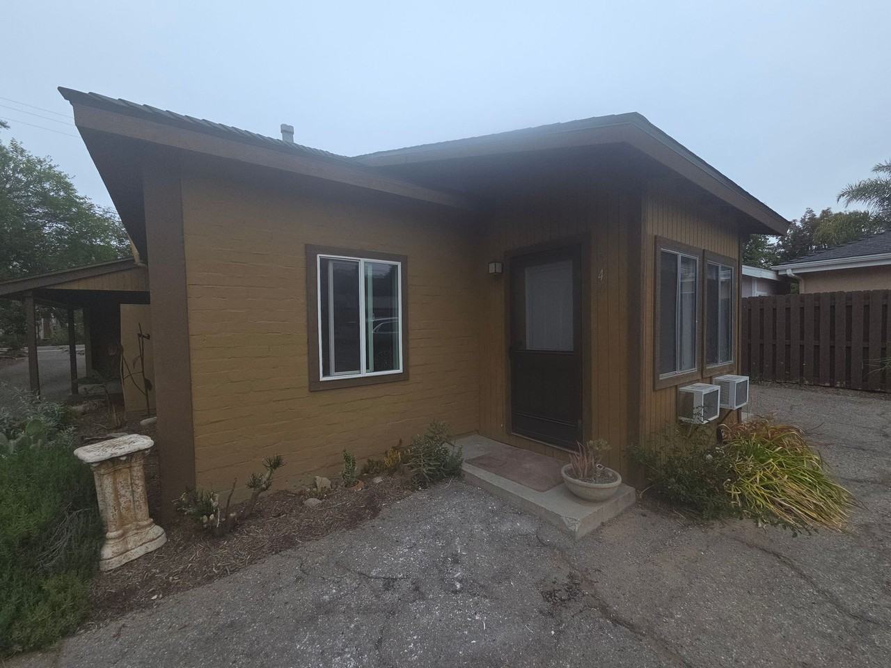 240 Cruzero St #244