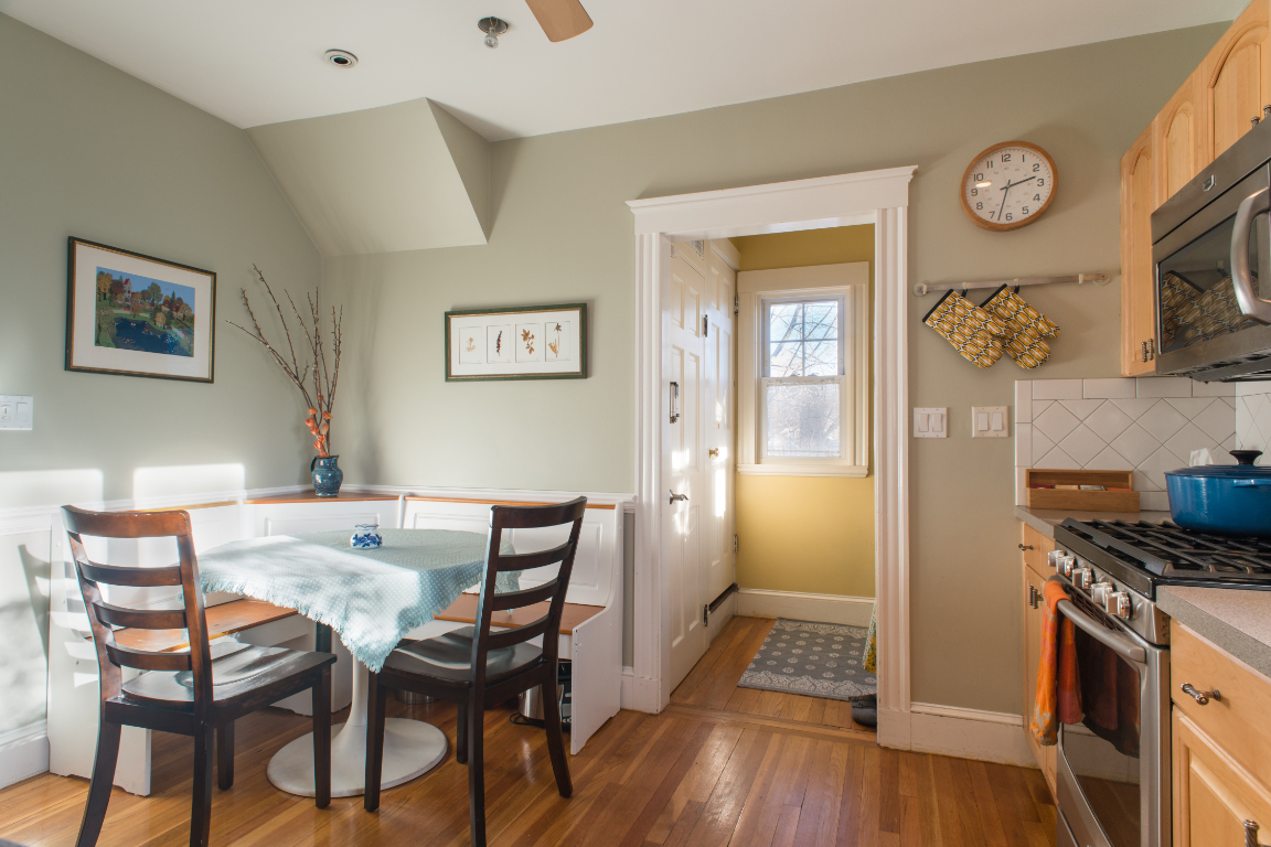 211 Common St #2 - Photo 7 of 16