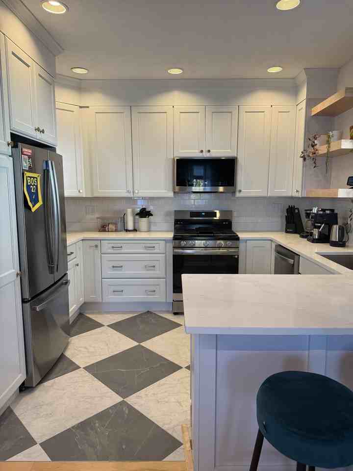 46 Woodlawn St #8 - Photo 4 of 10