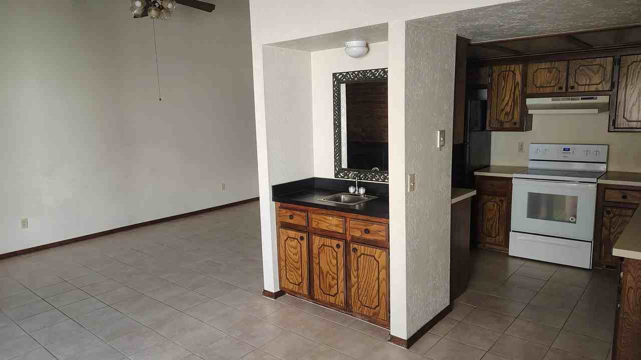829 Nw 111th St #NA - Photo 7 of 19