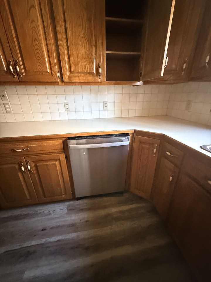 156 Devonshire Dr #NA - Photo 7 of 15