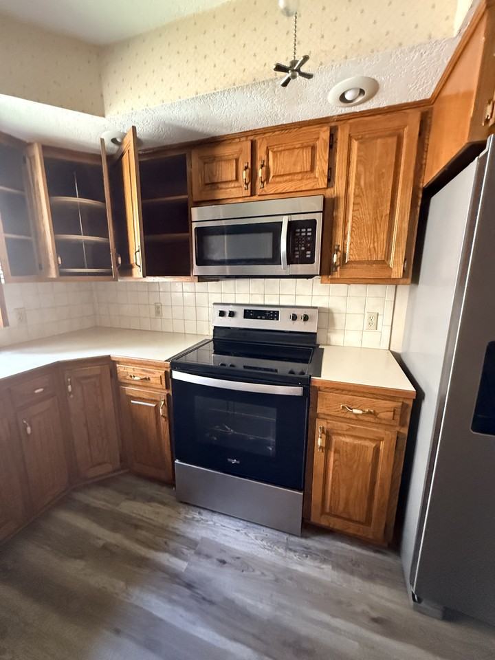 156 Devonshire Dr #NA - Photo 5 of 15