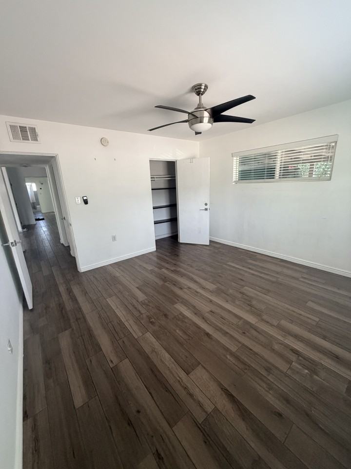 908 E Coronado Rd #NA - Photo 5 of 21