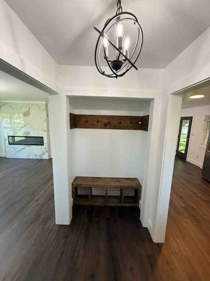135 Grandview Ave - Photo 4 of 41