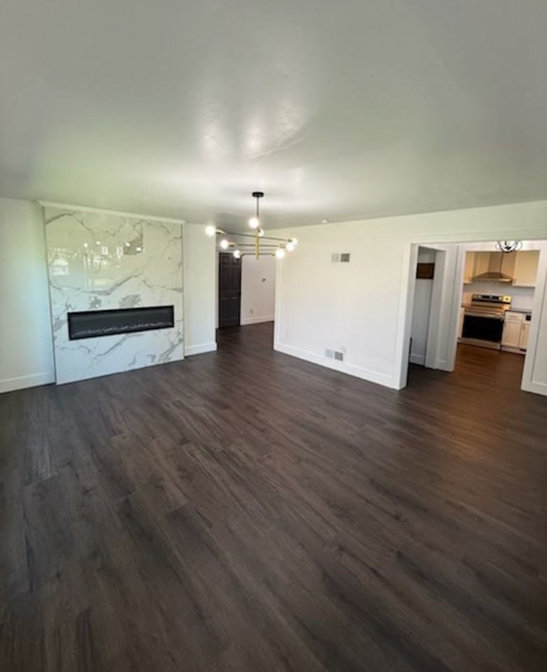 135 Grandview Ave - Photo 6 of 41