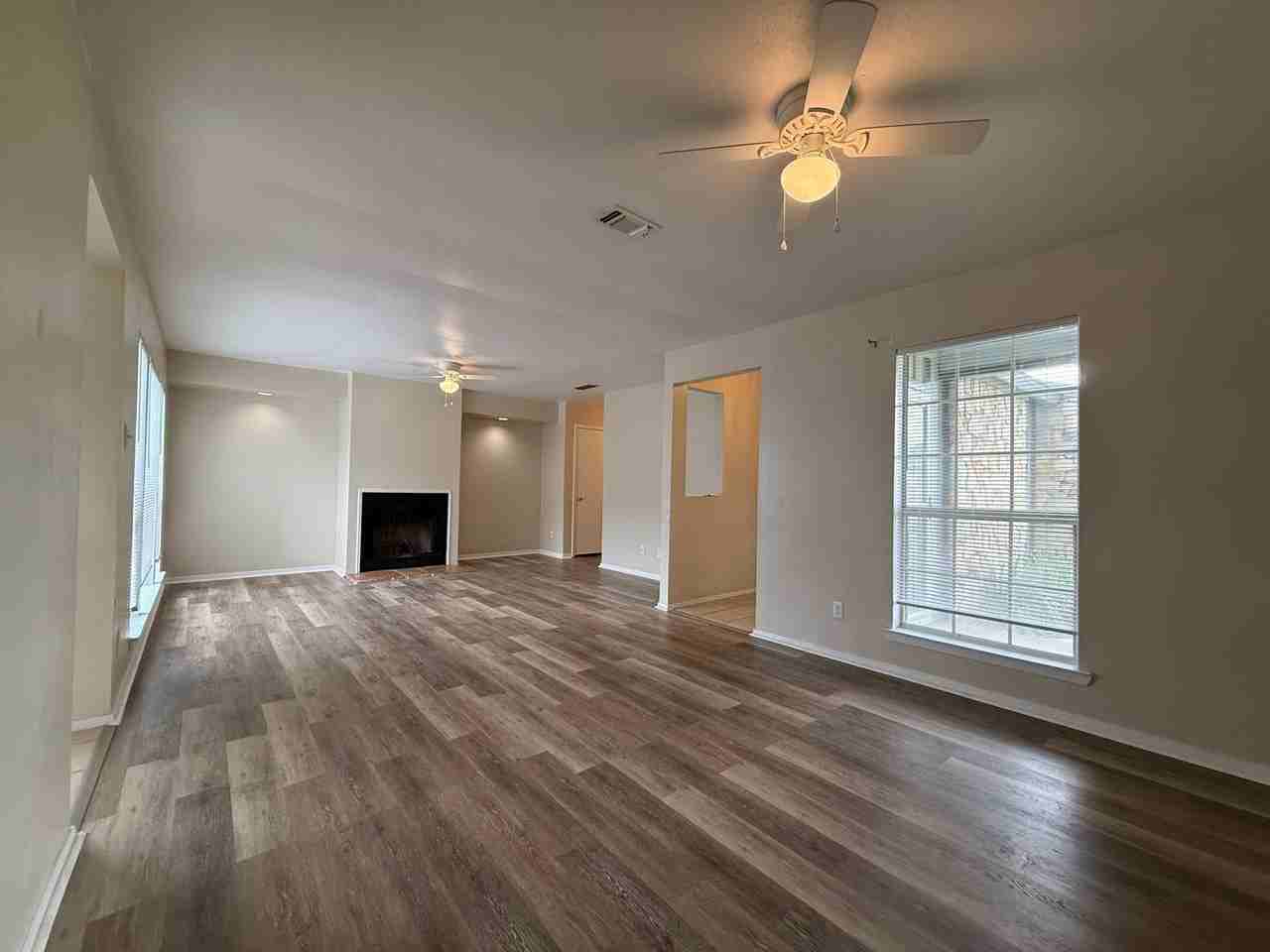 1001 Todd Ln - Photo 3 of 18